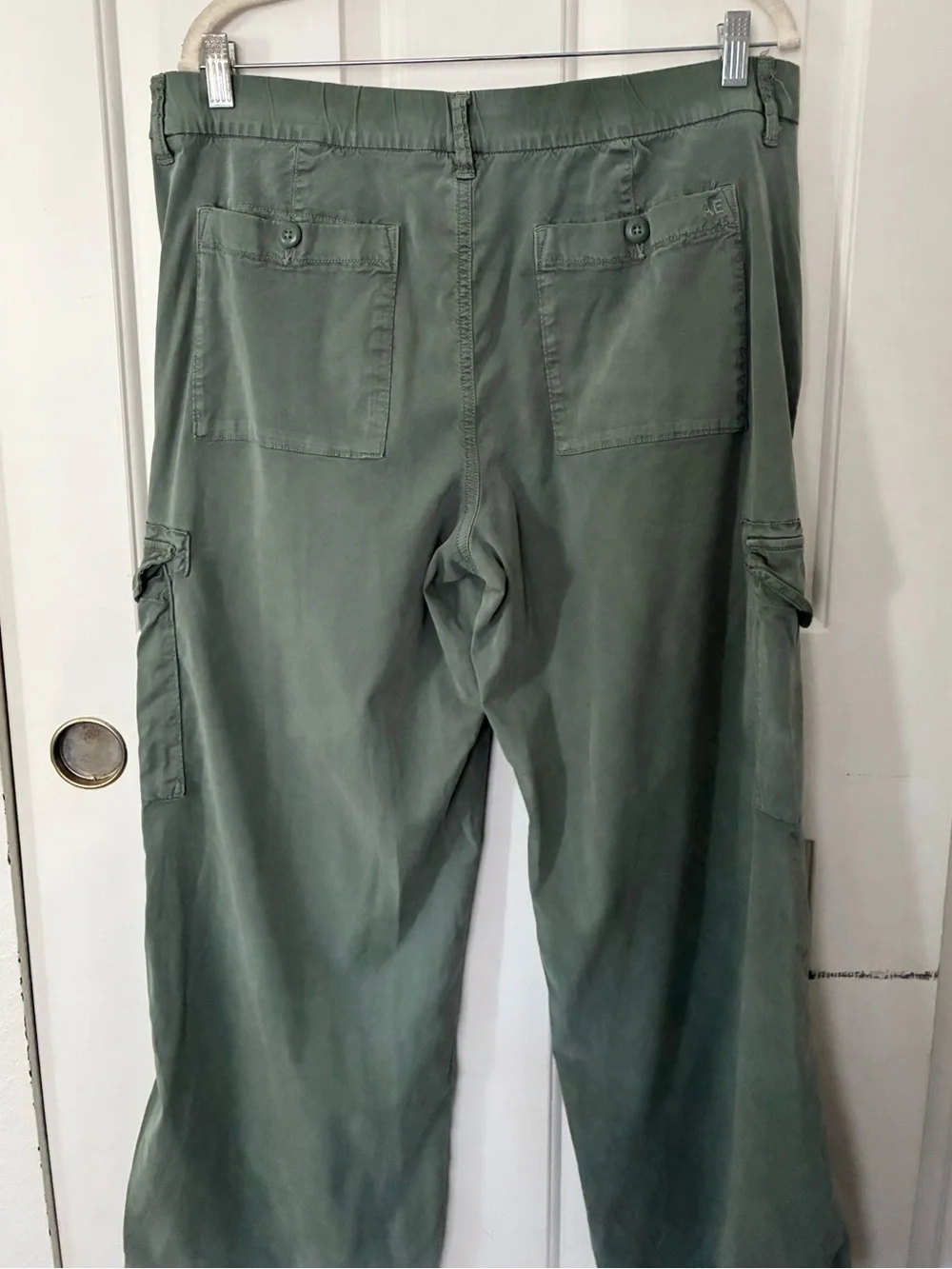 American Eagle Green Cargo Mid Rise Baggy Wide Leg Pants Y2K skater Gorpcore